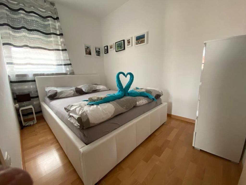 Apartman Erika Nin Exteriör bild