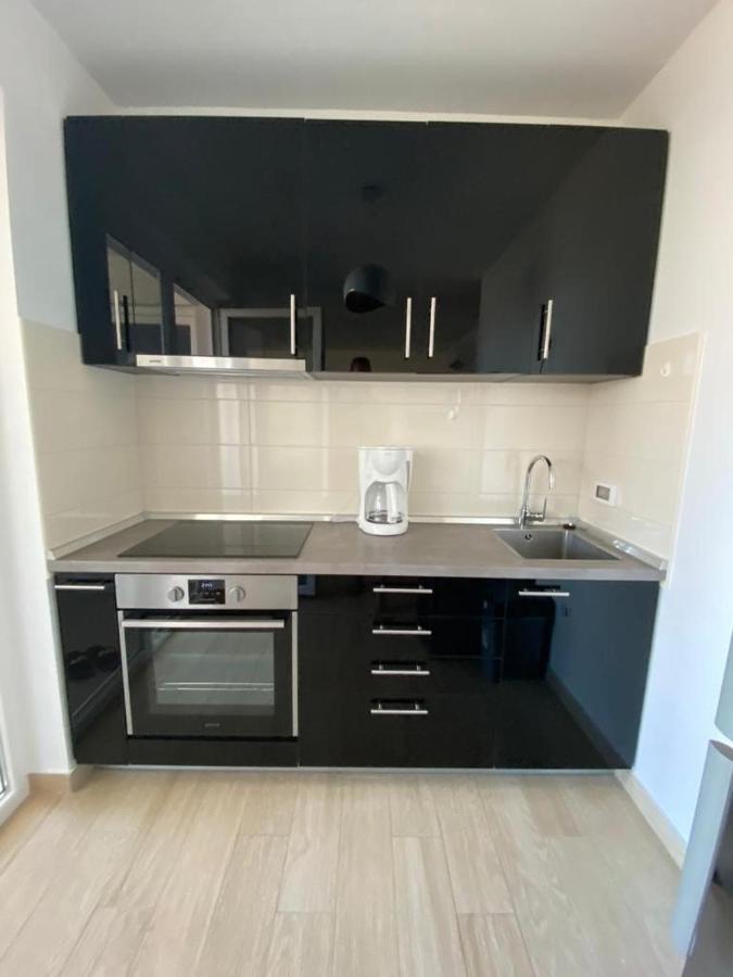 Apartman Erika Nin Exteriör bild