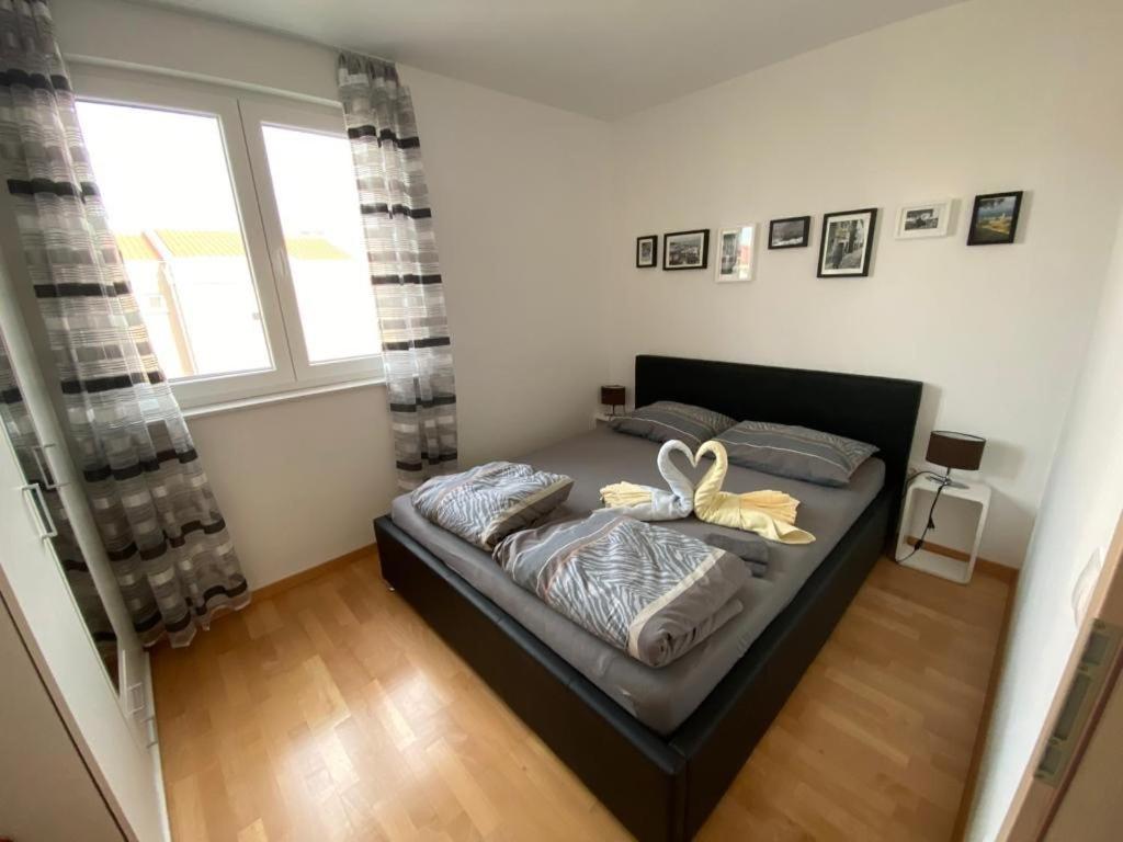 Apartman Erika Nin Exteriör bild